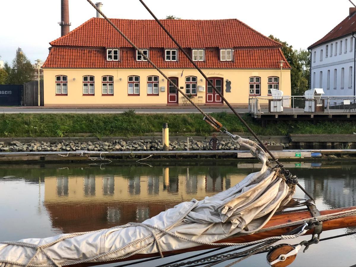 Hotel Das Brueckenhaus Glückstadt エクステリア 写真
