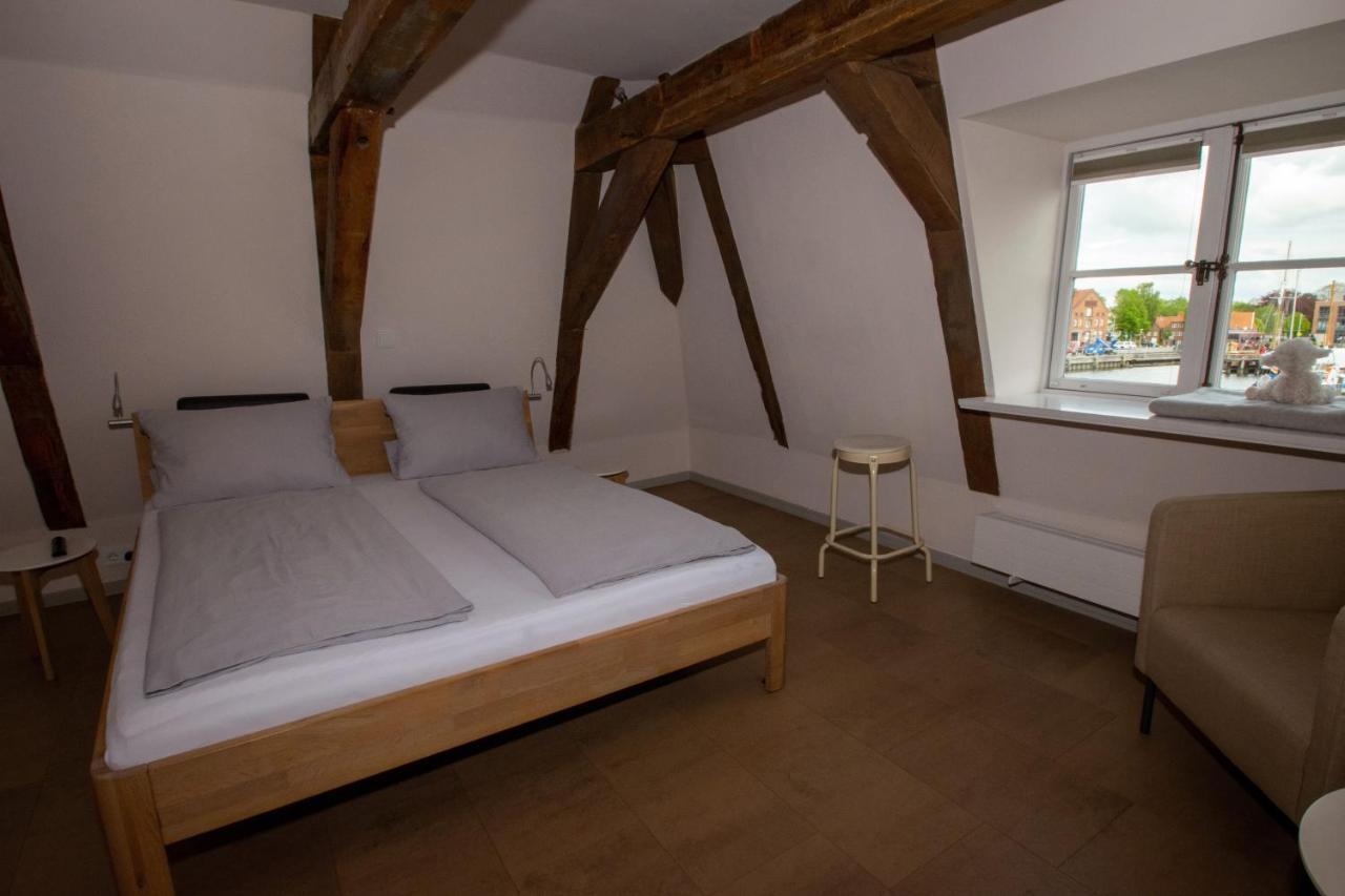 Hotel Das Brueckenhaus Glückstadt エクステリア 写真